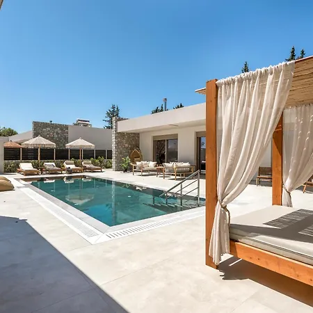 Villa Emerald Estate *