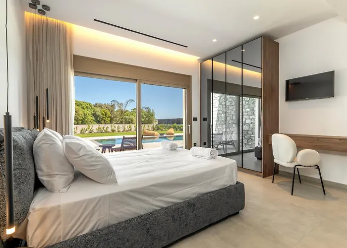 Emerald & Ruby Villa Asgourou