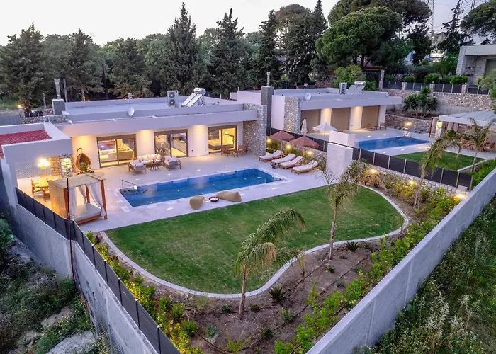 Villa Emerald & Ruby