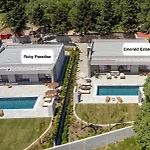 Villa Emerald & Ruby Asgourou