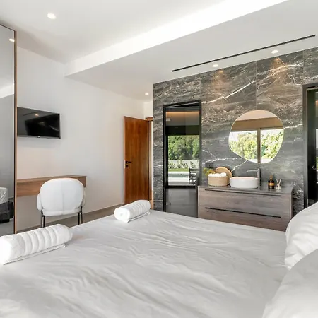 Emerald Estate * Asgourou