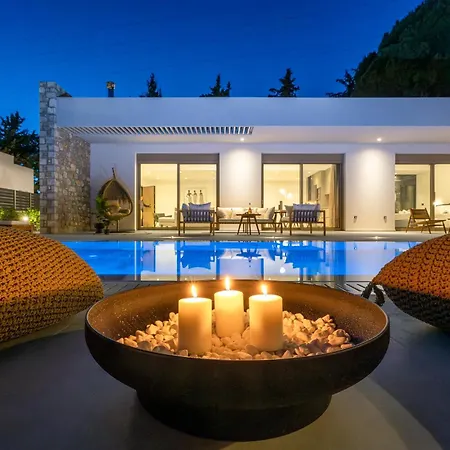 Emerald & Ruby Villas فيلة Asgourou