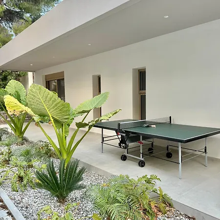 Emerald & Ruby Villa