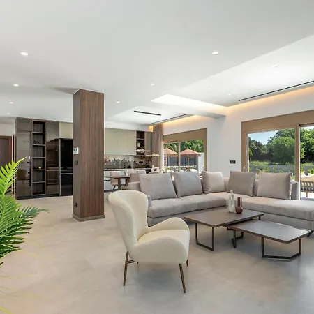 Emerald & Ruby Villa *