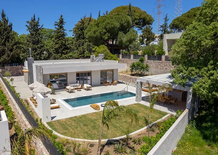 Emerald & Ruby Villas