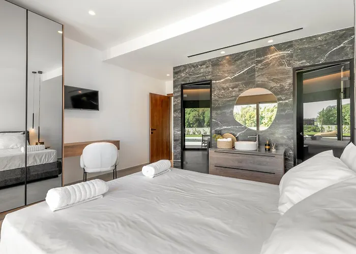 Emerald & Ruby Villas * Asgourou