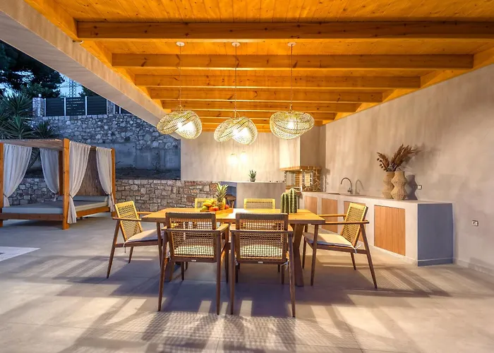 فيلة Emerald & Ruby Villas Asgourou