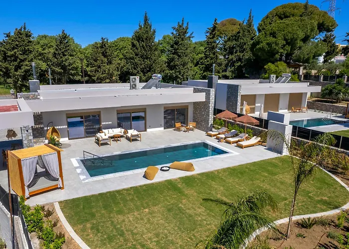 Villa Emerald & Ruby Asgourou