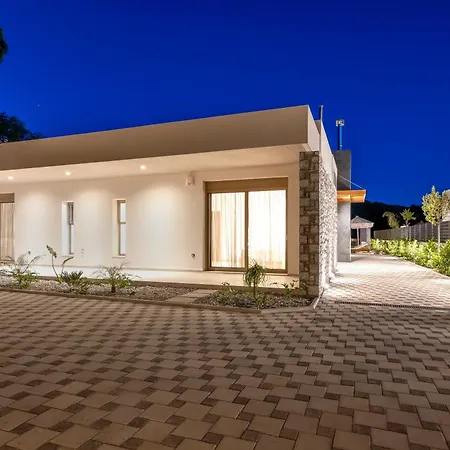 Emerald Estate