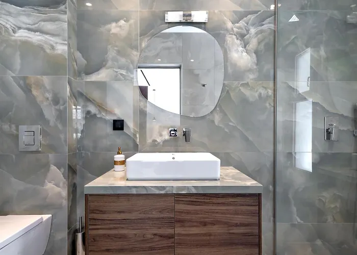 Emerald & Ruby Villas Асгуру