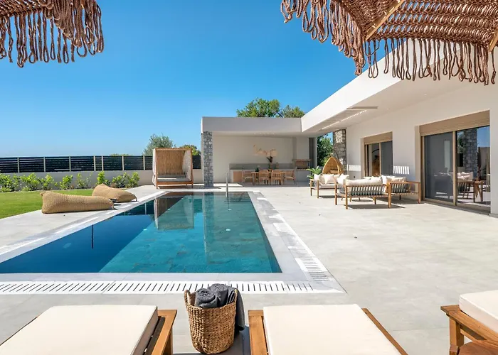 Emerald & Ruby Villa